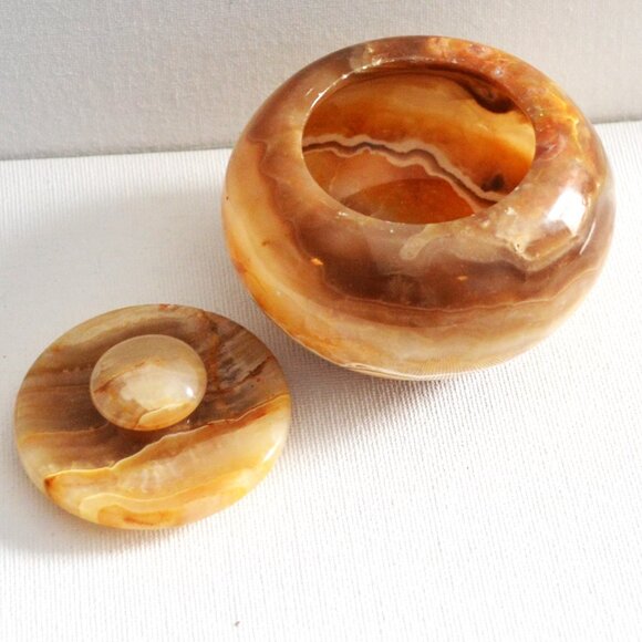 Round Marble Storage And Trinket Jar With Lid Home Decor Vanity Accessory - Picture 3 of 8